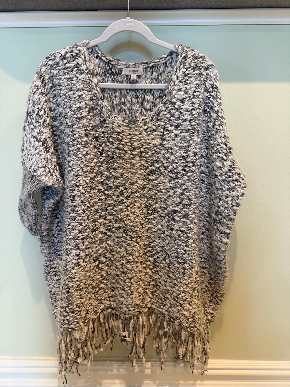 Umgee Black & White Textured Bouclé Poncho